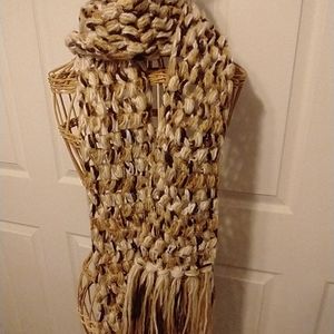 SCARF Gorgeous crocheted Fringe trim scarf